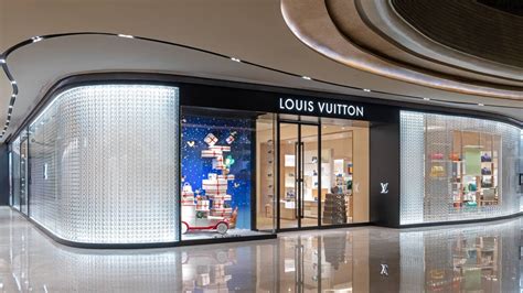 Louis Vuitton NUSTAR Cebu